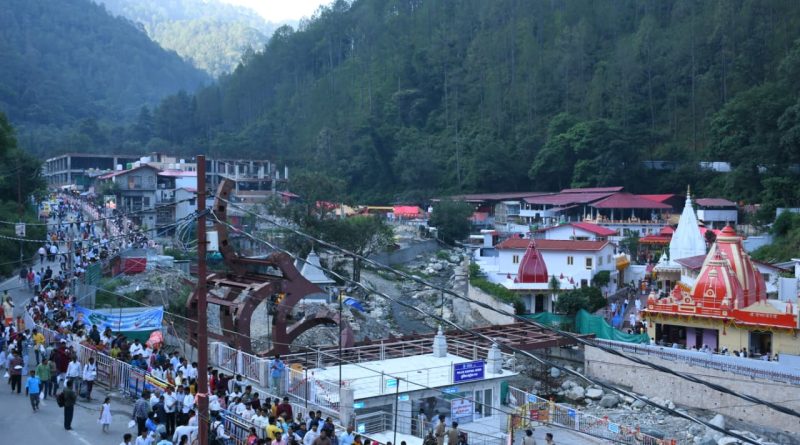 कैंची धाम स्थापना दिवस पर श्रद्धालुओं का उमड़ा सैलाब, 1,19,228 श्रद्धालुओं ने किए दर्शन