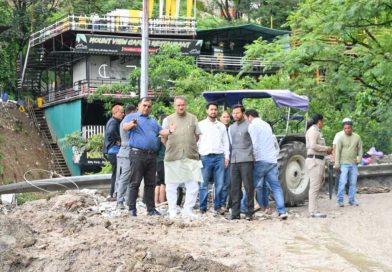 देहरादून-मसूरी मार्ग के क्षतिग्रस्त मार्ग का मंत्री गणेश जोशी ने किया निरीक्षण, पुनर्निर्माण में तेजी के निर्देश